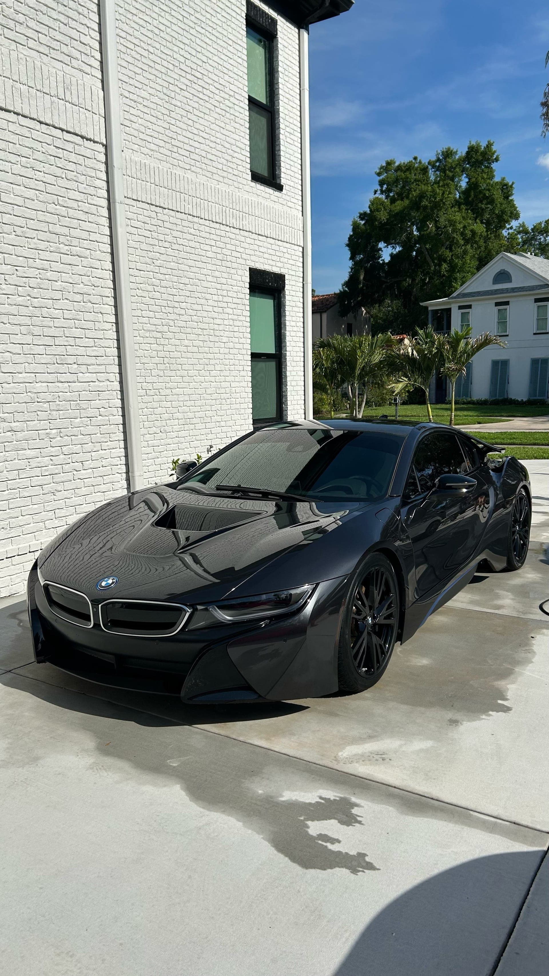 BMW i8 with deep swirl-free gloss after paint correction